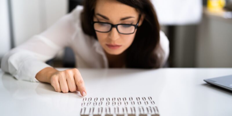 A Comprehensive Guide on How to Stop OCD Thoughts Naturally